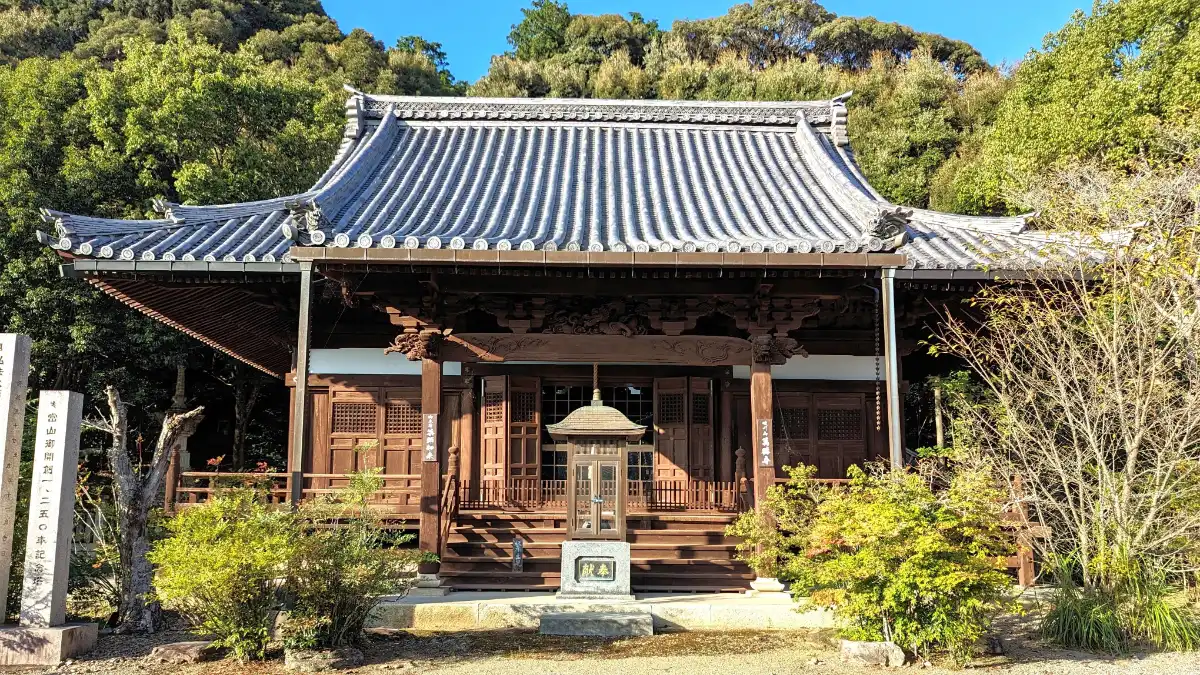 萬勝寺（兵庫県小野市）】転法輪印を結ぶ阿弥陀如来│寺社城郭探訪記