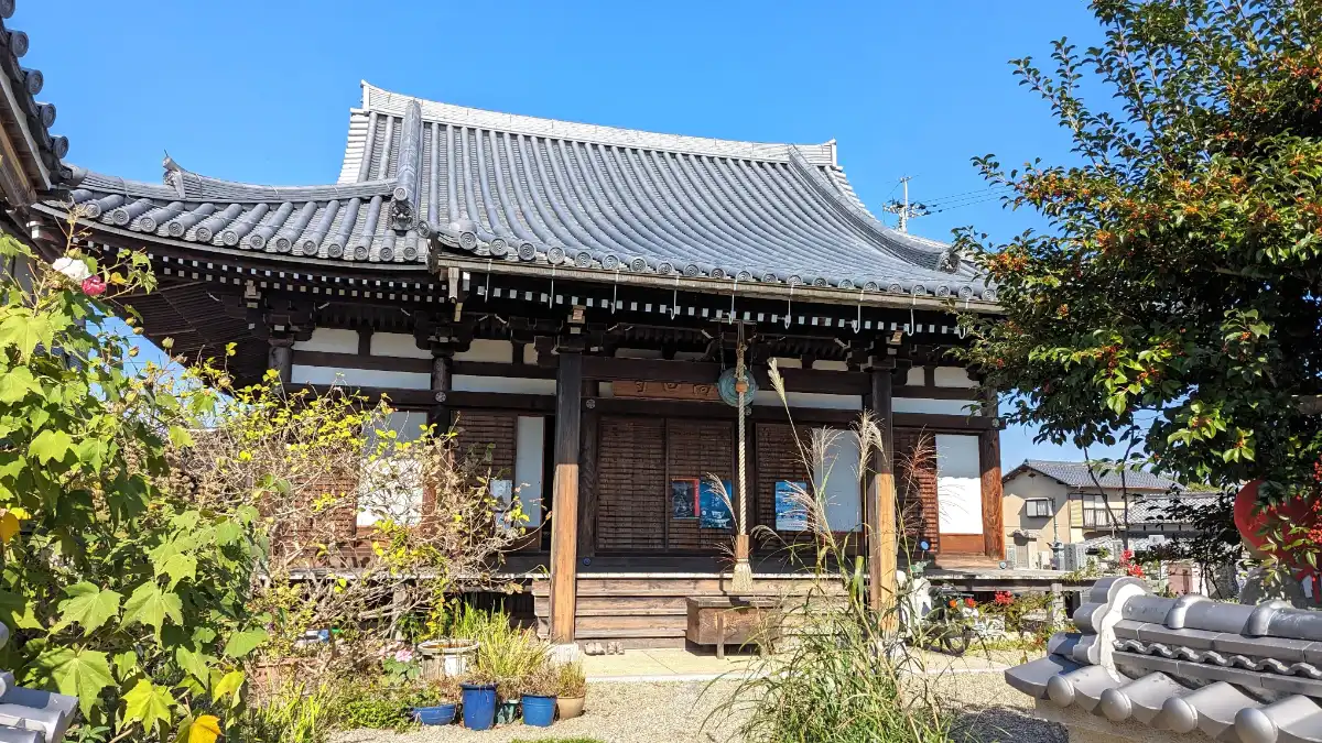 高田寺（京都府木津川市）】和歌の墨書が残る薬師如来│寺社城郭探訪記