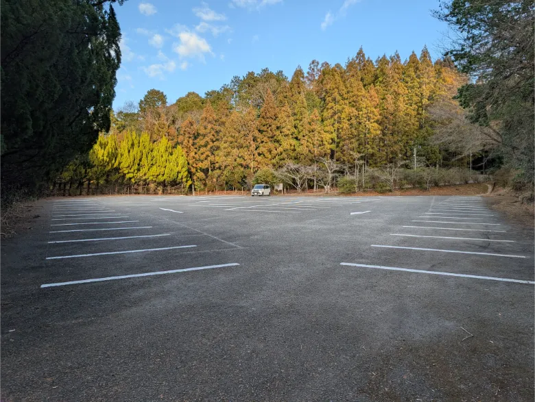 奈良県生駒市 長弓寺 駐車場
