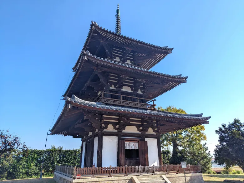 奈良県生駒郡斑鳩町 法起寺 三重塔