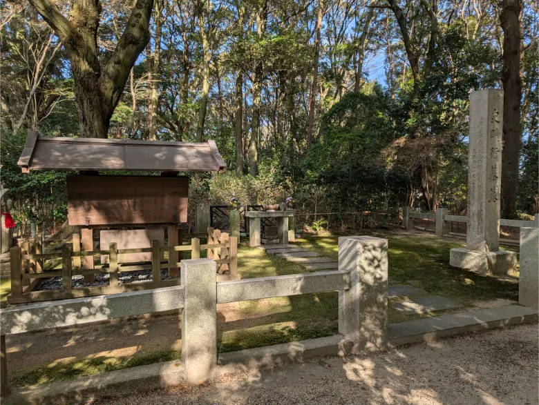 奈良県生駒市 竹林寺 行基墓所