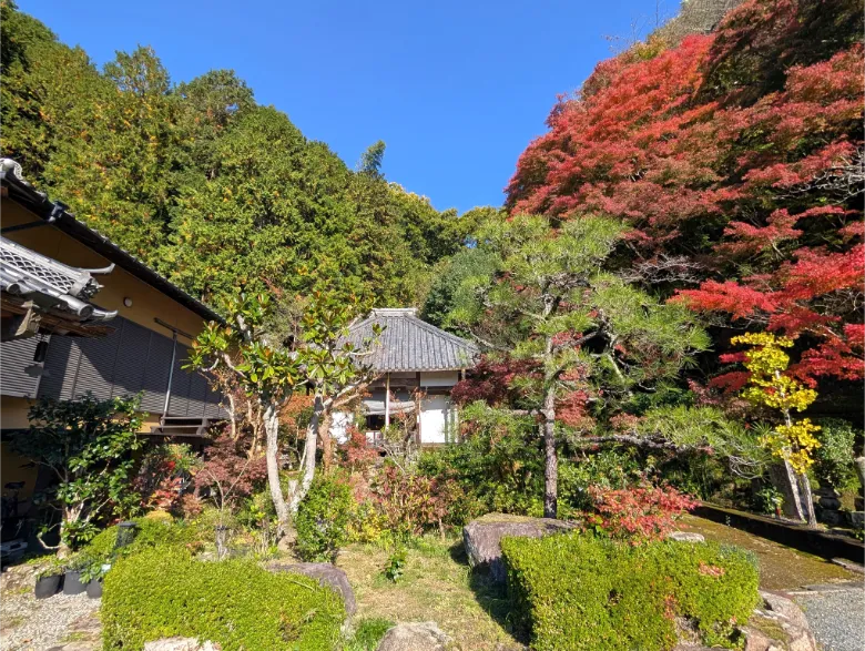 京都府木津川市 鹿背山西念寺