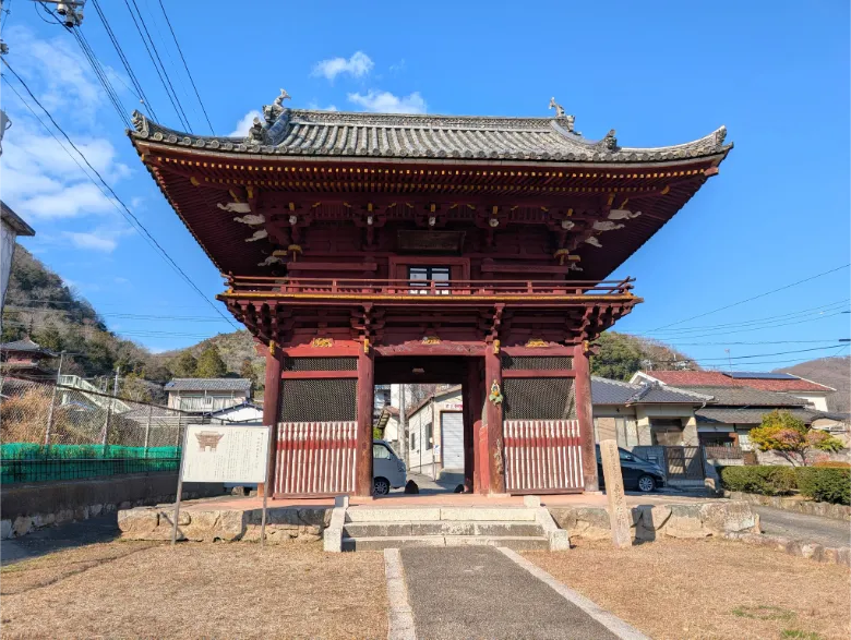 岡山県備前市 真光寺 仁王門