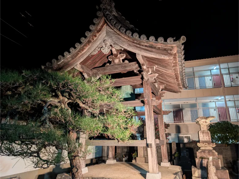 奈良県奈良市 普光院 鐘楼